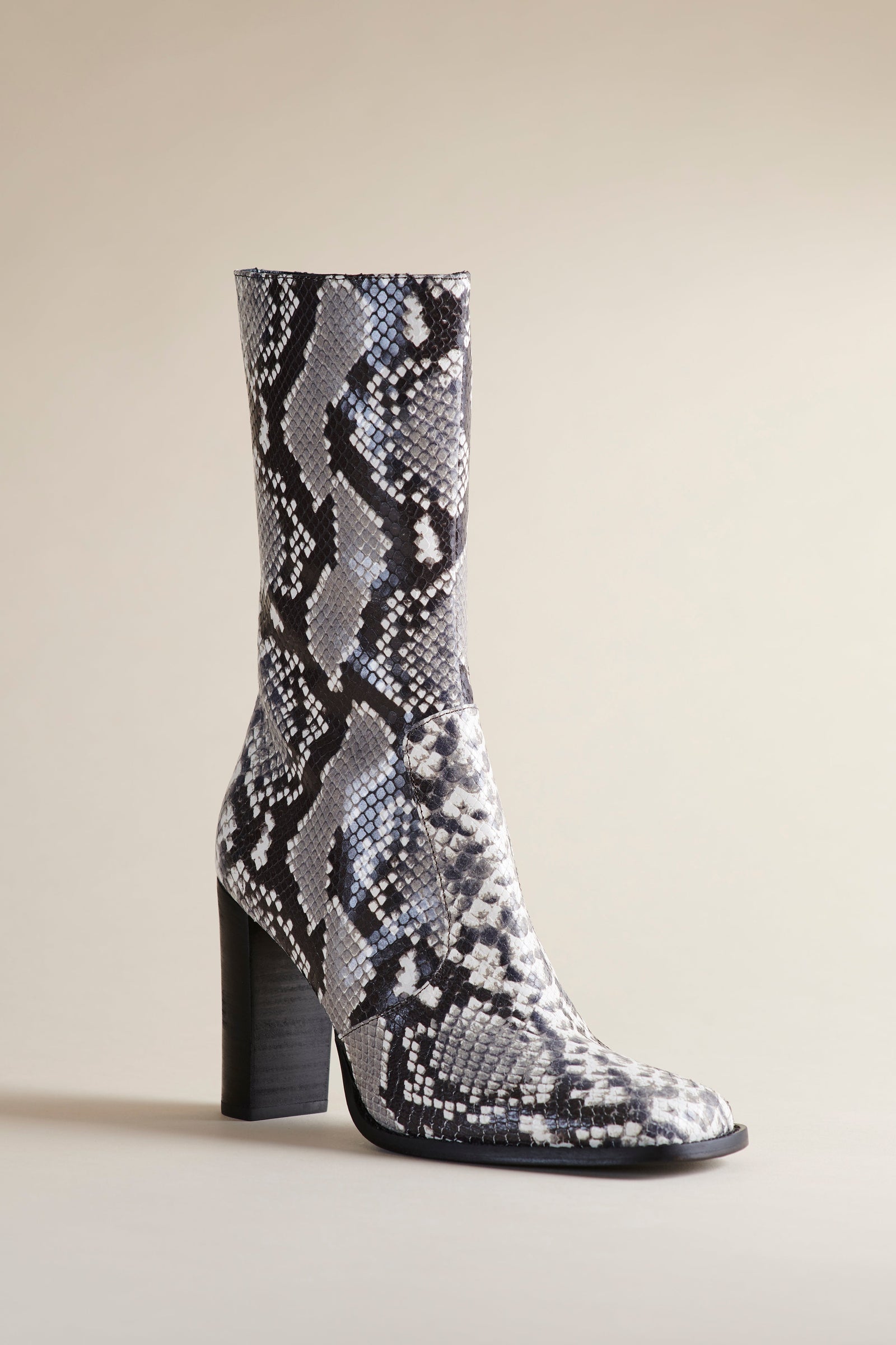 Lauryn Boot in Python 10