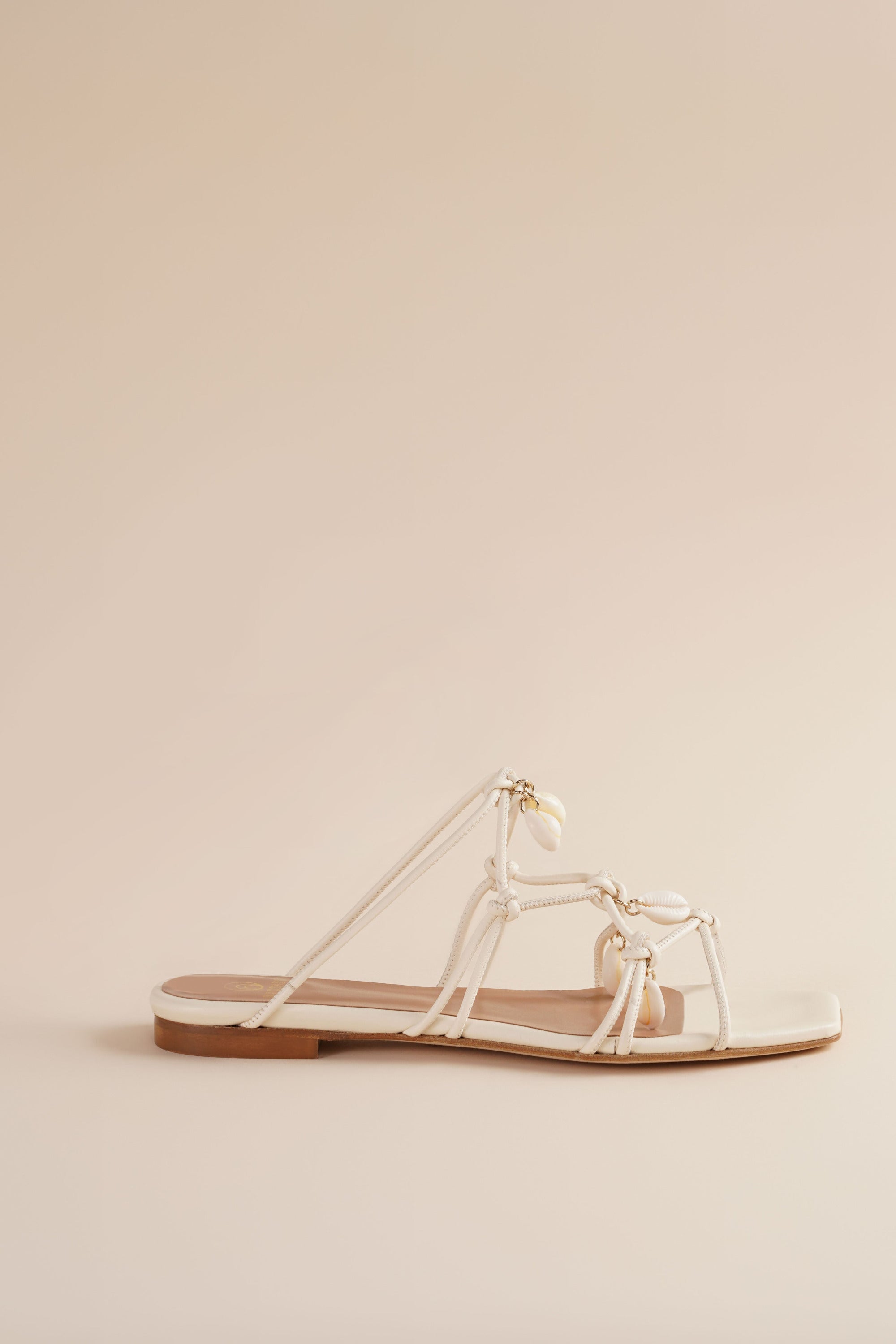 Shoreline Flat Sandal in Ivory