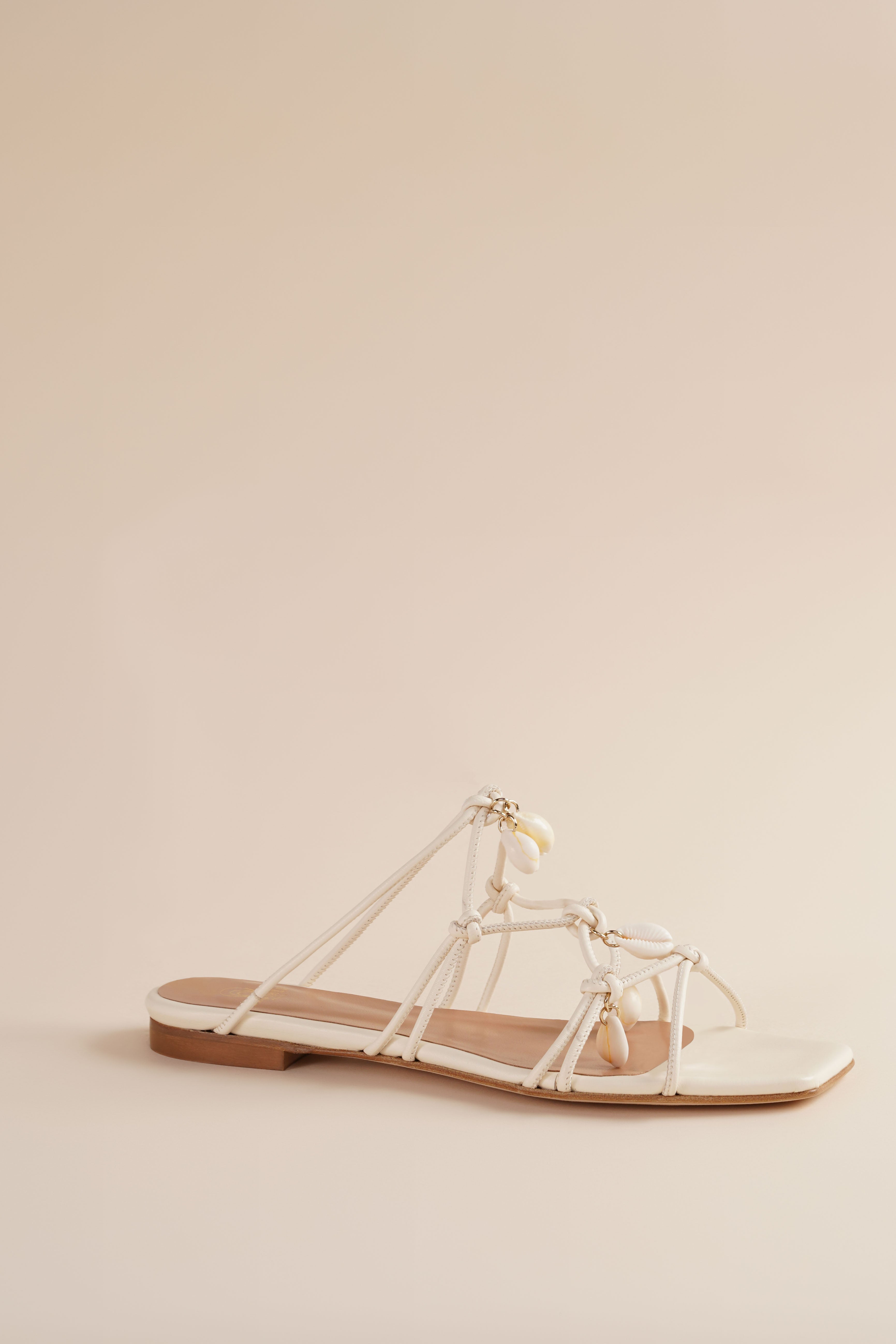 Shoreline Flat Sandal in Ivory