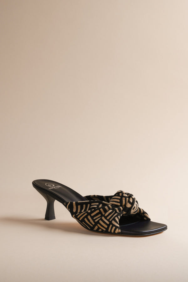 Tuesday Mule in Bamako