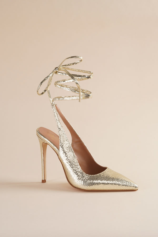 Ribbon Pump in Gold Metallic Leather