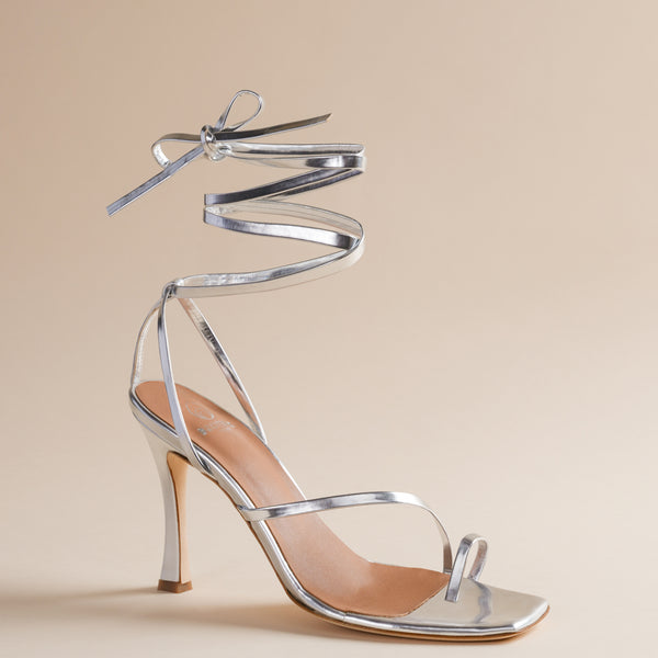 Bike Shoe in Mirror – Brother Vellies