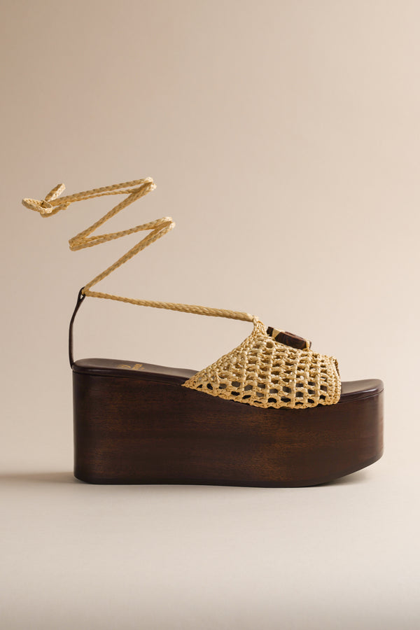 Abbi Flatform in Raffia